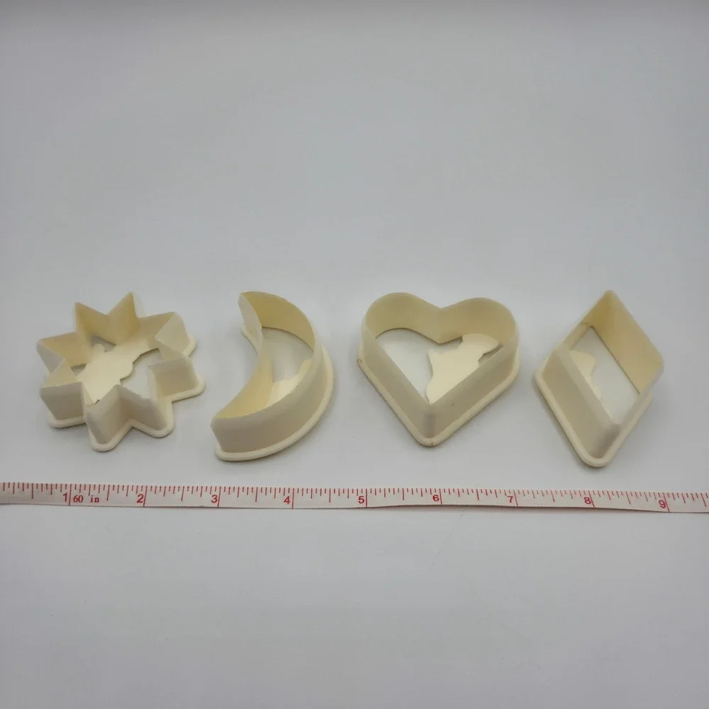 Vintage 70's Pillsbury Doughboy Cookie Cutters give away Star Moon Heart Diamond